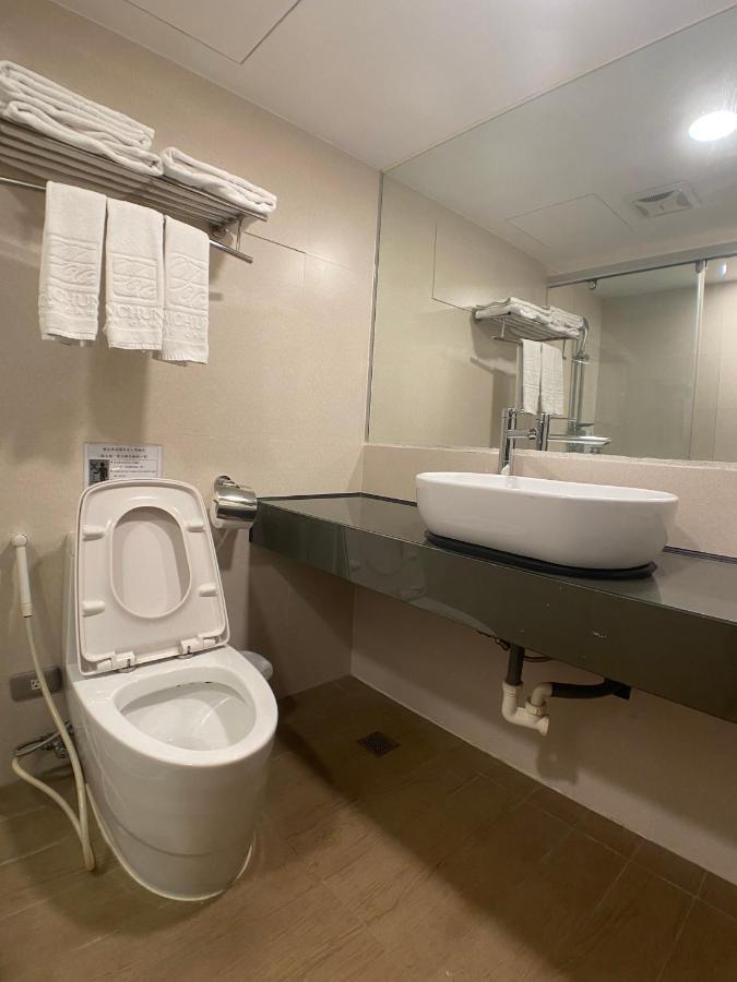 Bonjour Hotel Taichung Eksteriør billede