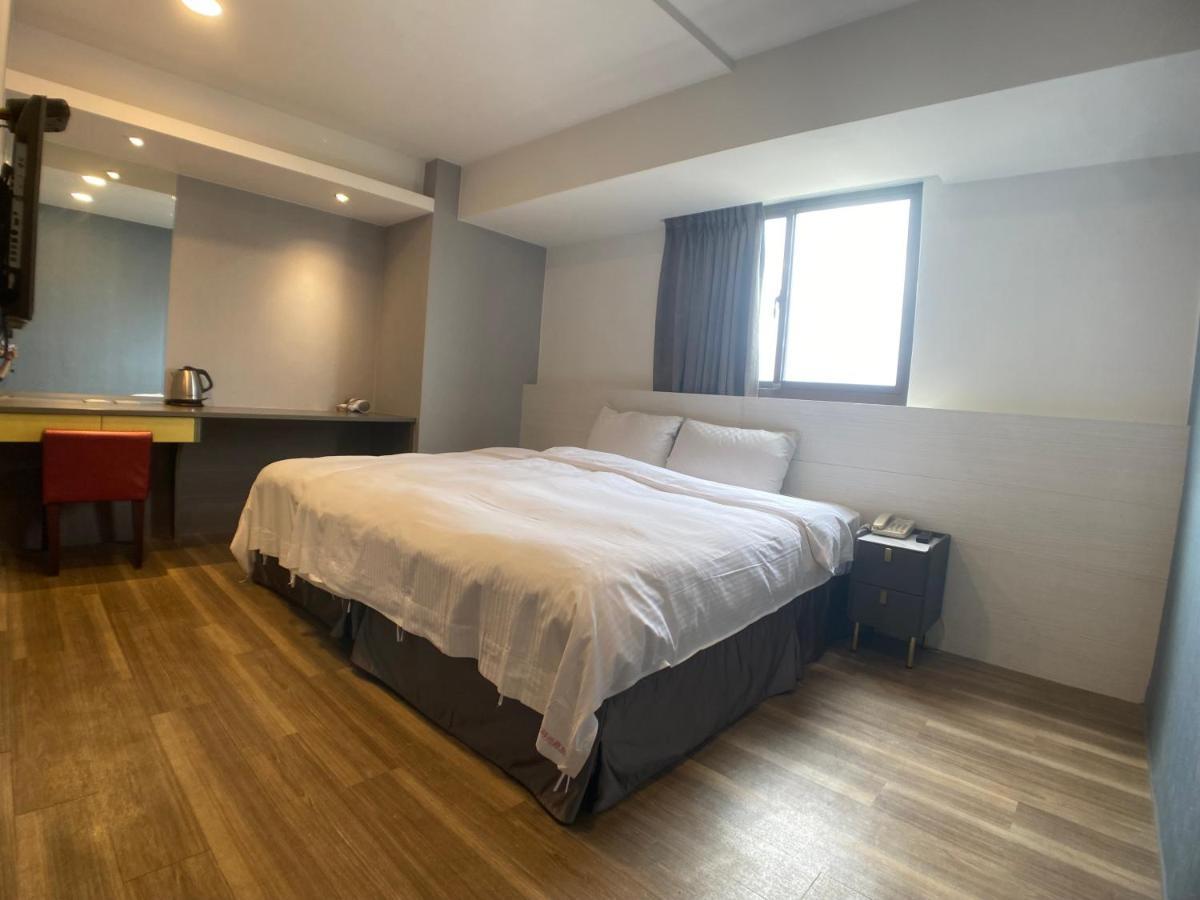 Bonjour Hotel Taichung Eksteriør billede